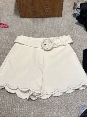 Scallop Hem High-Waist White Shorts with Belt